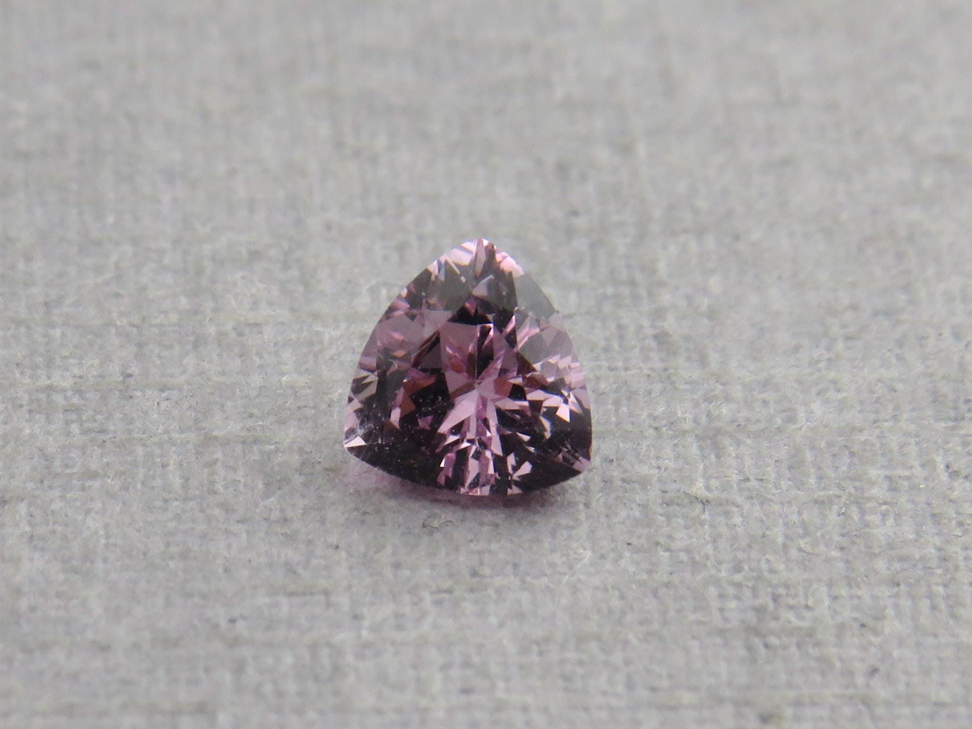 4.5 mm Natural Spinel Faceted Trillion | Purple Pink Gemstone | SL110 - Gem Enthusiast