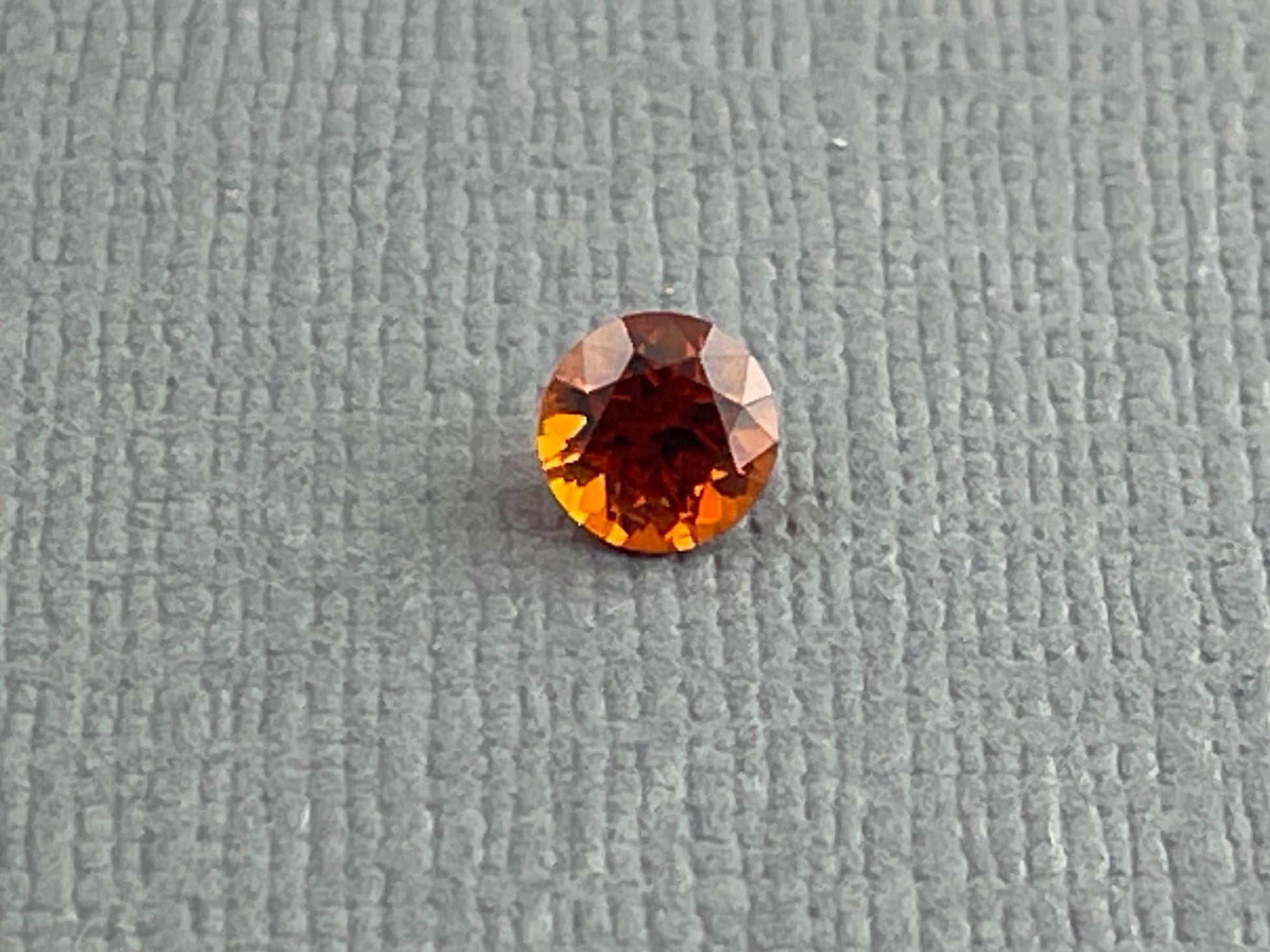 4.5mm Spessartine Garnet Round | Per Stone | Mandarin Orange - Gem Enthusiast