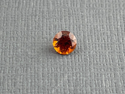 4.5mm Spessartine Garnet Round | Per Stone | Mandarin Orange - Gem Enthusiast