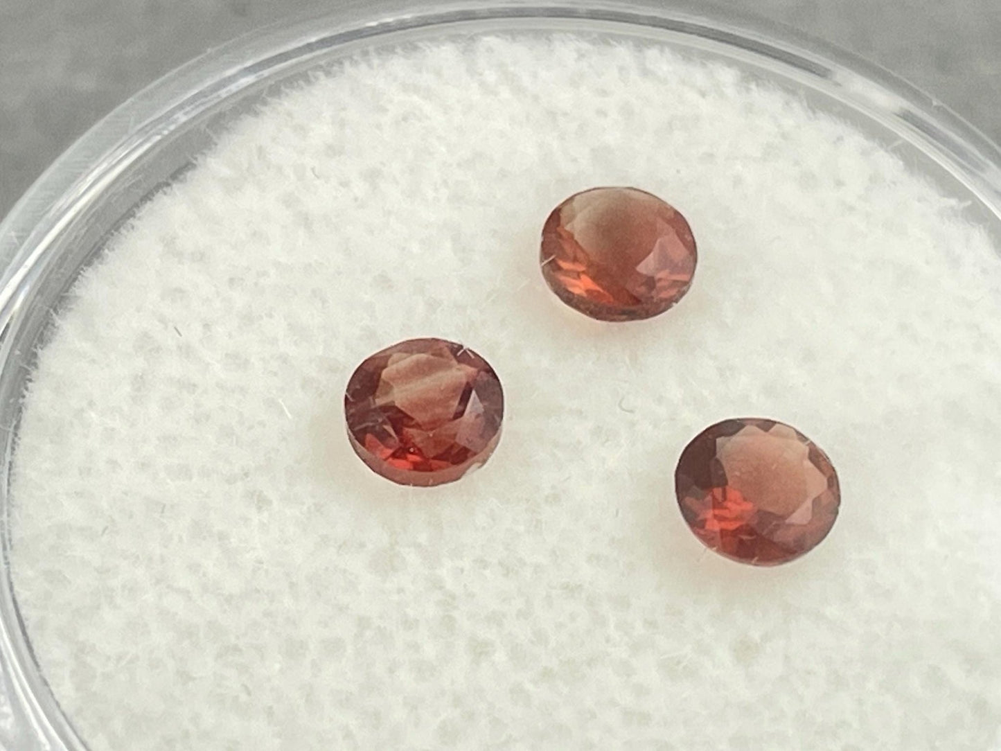 4mm Oregon Sunstone Lot | Red with Schiller and Zoning | Faceted Round Gemstones | OSF197 - Oregon Sunstone - Gem Enthusiast