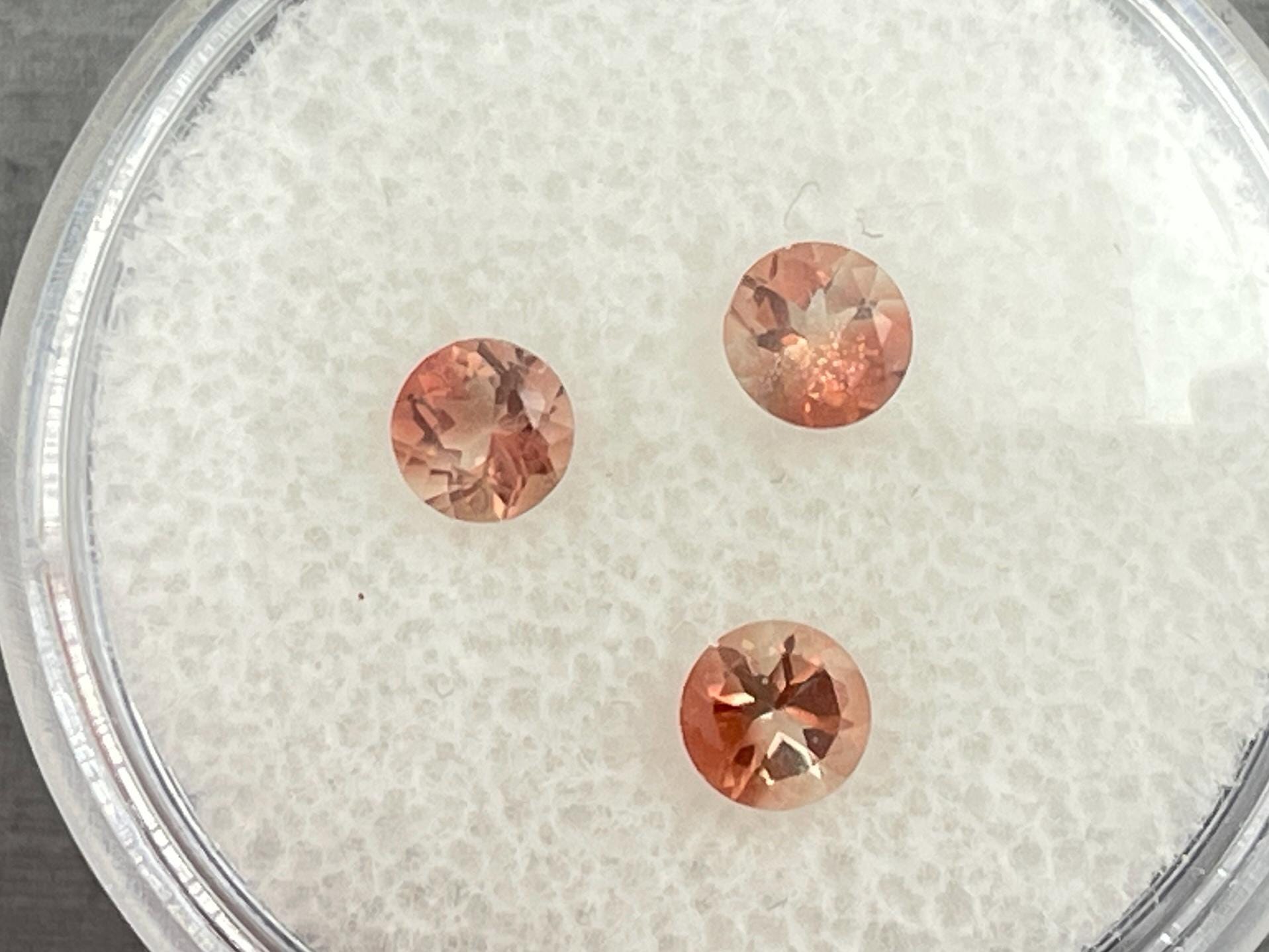 4mm Oregon Sunstone Lot | Red with Schiller and Zoning | Faceted Round Gemstones | OSF198 - Oregon Sunstone - Gem Enthusiast