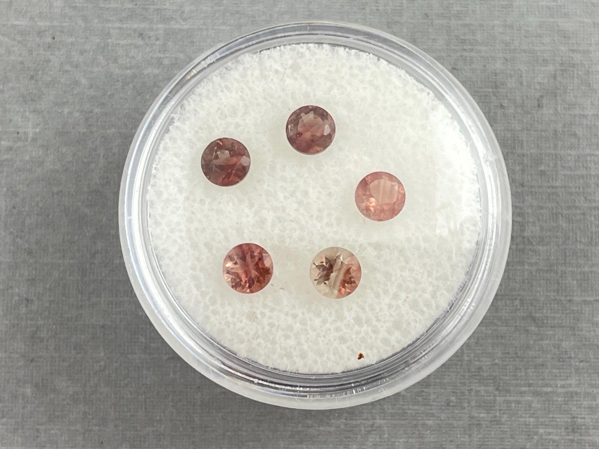 4mm Oregon Sunstone Lot | Red with Zoning and Striations | Faceted Round Gemstones | OSF220 - Oregon Sunstone - Gem Enthusiast