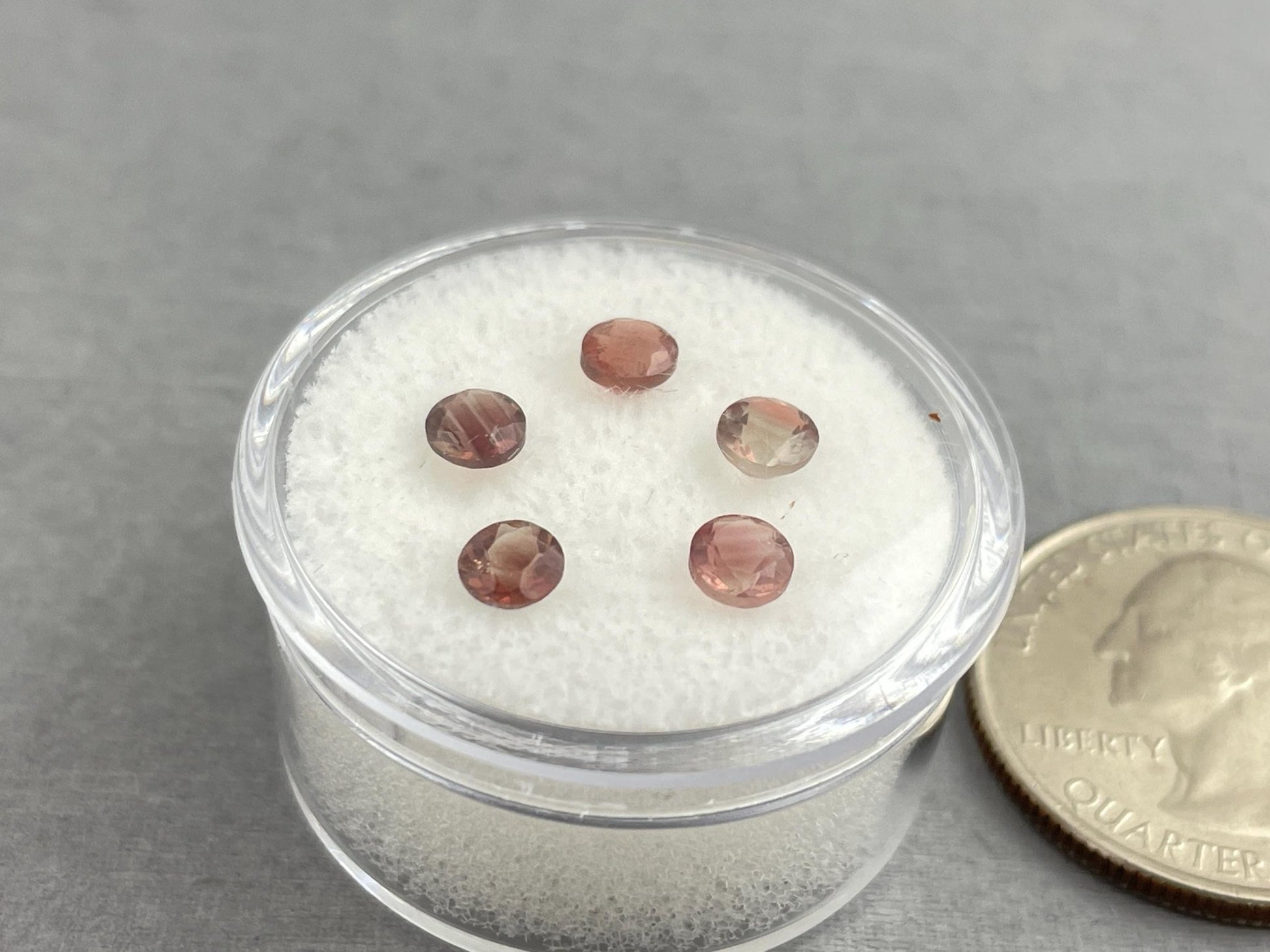 4mm Oregon Sunstone Lot | Red with Zoning and Striations | Faceted Round Gemstones | OSF220 - Oregon Sunstone - Gem Enthusiast