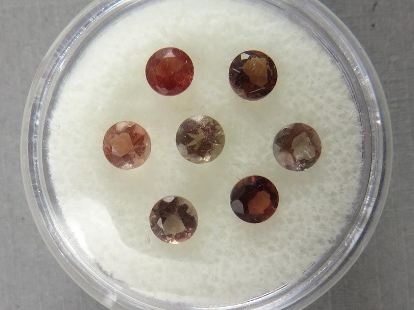 4mm Oregon Sunstone Lot | Red with Zoning and Striations | Faceted Round Gemstones | OSF233 - Gem Enthusiast