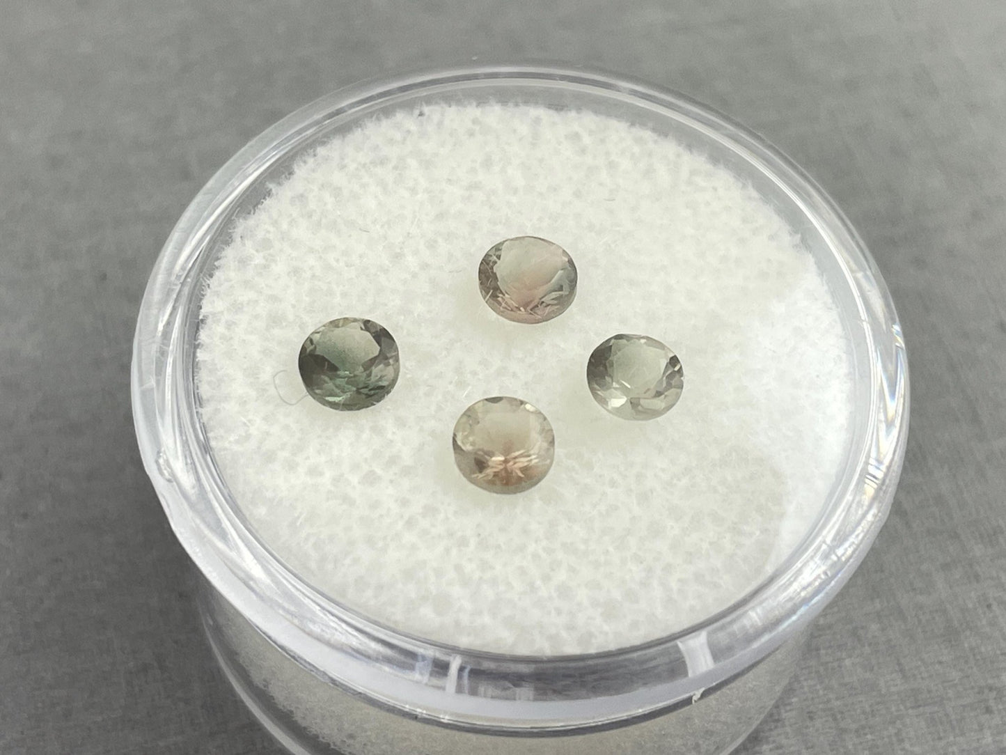 4mm Oregon Sunstone Round Lot | Soft Green Peach Bi - color | OSF201 - Oregon Sunstone - Gem Enthusiast