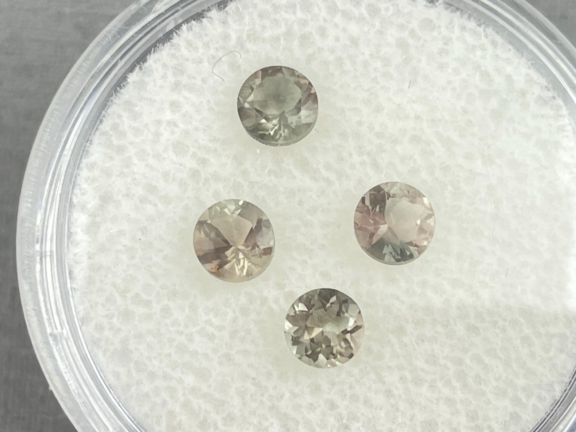 4mm Oregon Sunstone Round Lot | Soft Green Peach Bi - color | OSF201 - Oregon Sunstone - Gem Enthusiast