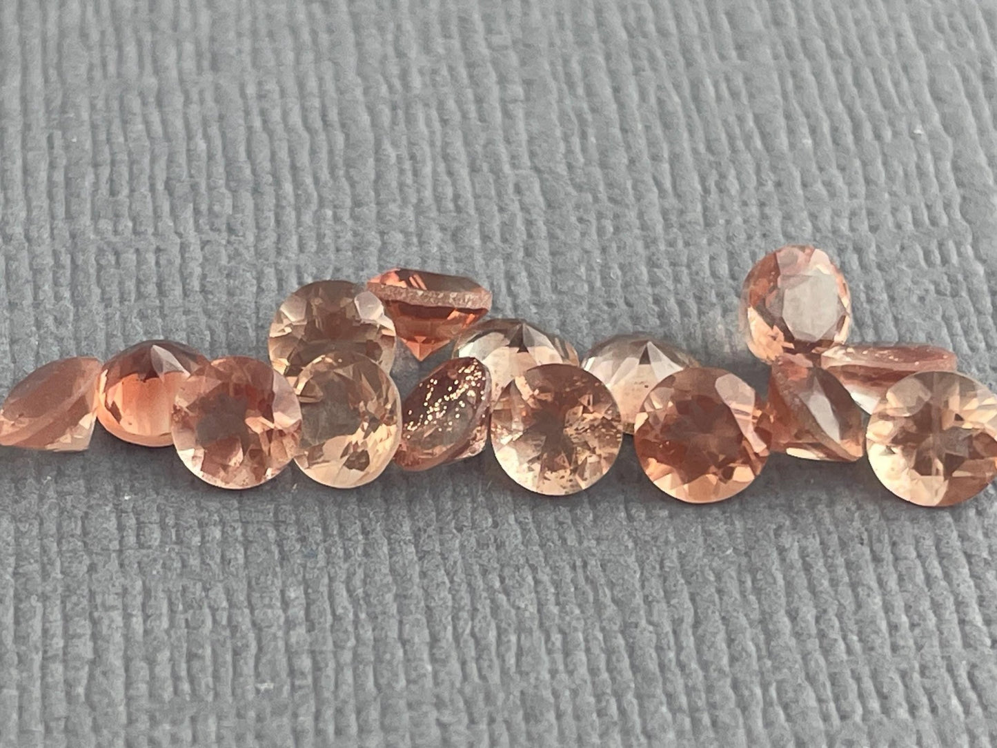 4mm Oregon Sunstones Faceted Round Stones | American Mined Gemstones - Gem Enthusiast