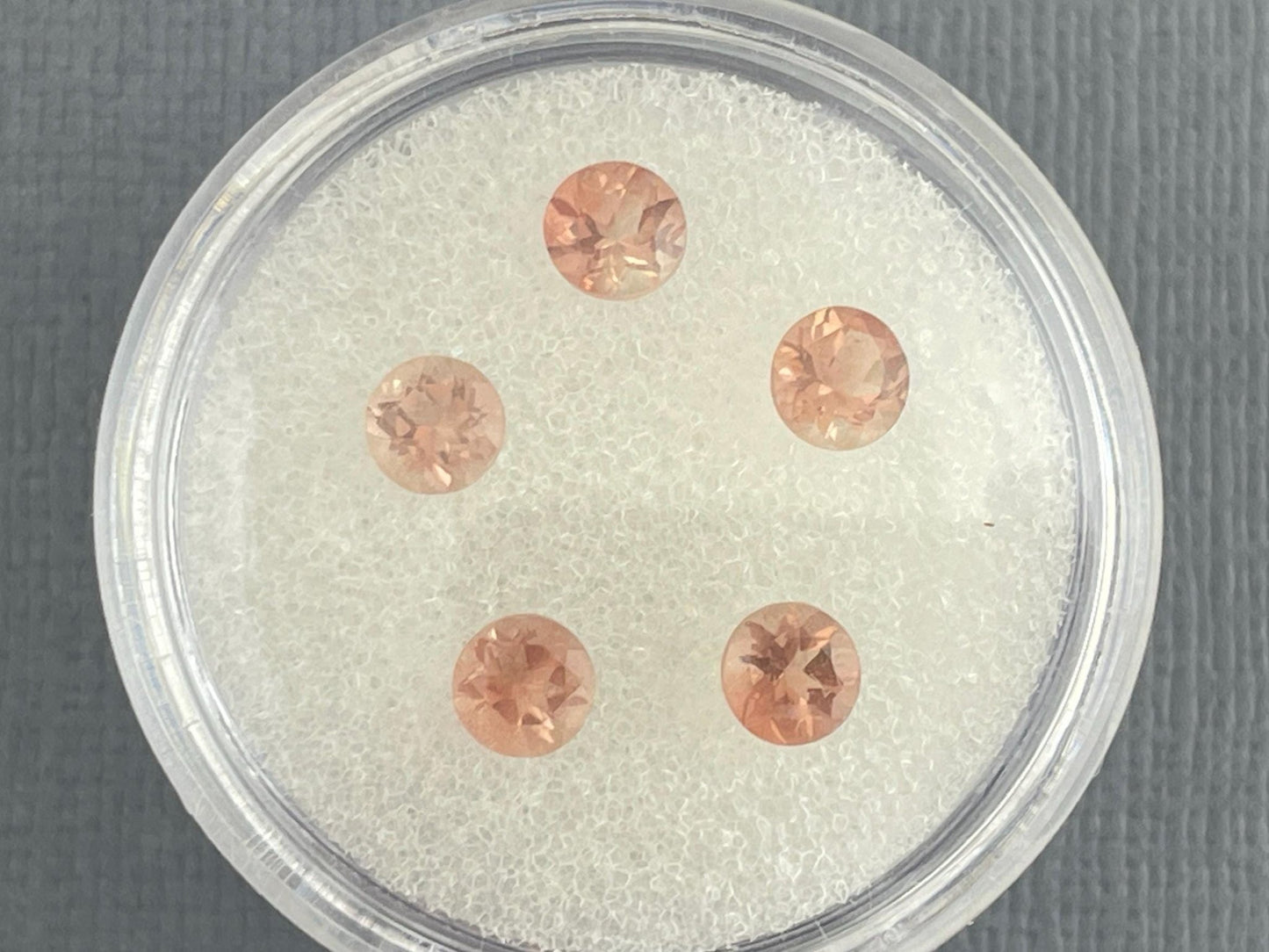 4mm Oregon Sunstones Faceted Round Stones | American Mined Gemstones - Gem Enthusiast