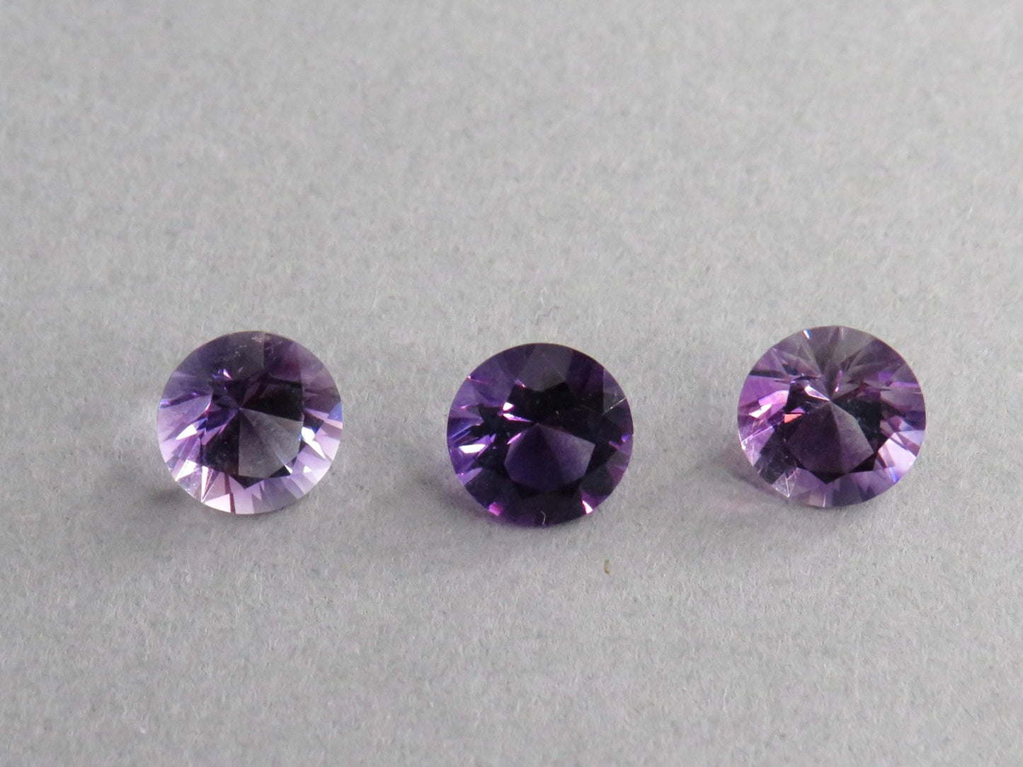 5.5mm Arizona Amethyst | Four Peaks Mine, USA | American Gemstone | Sold Per Stone | AZ211 - Gem Enthusiast