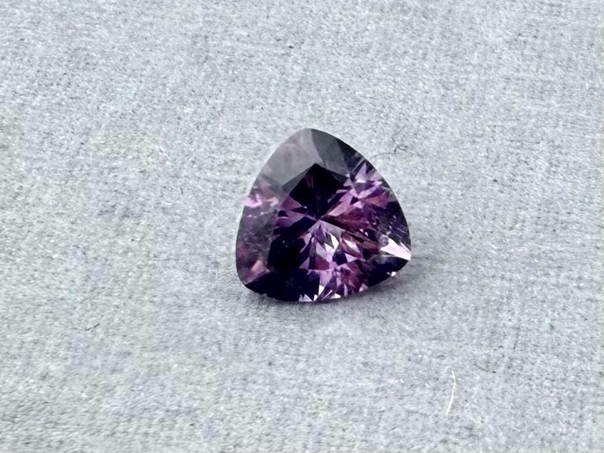 5.5mm Arizona Amethyst Trillion: Ethically Sourced from the Four Peaks Mine | AZ206 - Gem Enthusiast