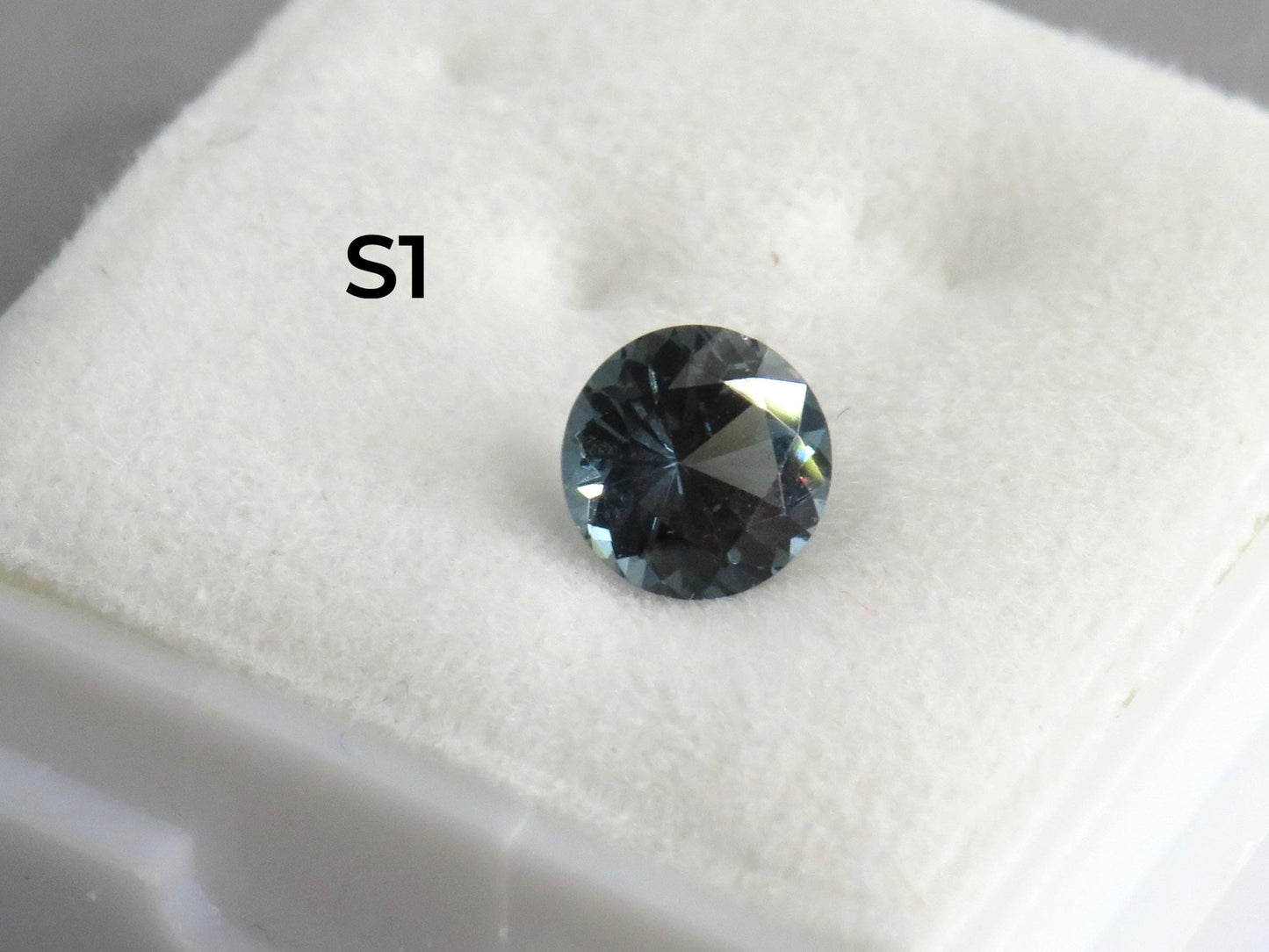 5.5mm Purple Blue Spinel Faceted Round | Per Stone | Natural Gemstone | SL130 - Gem Enthusiast
