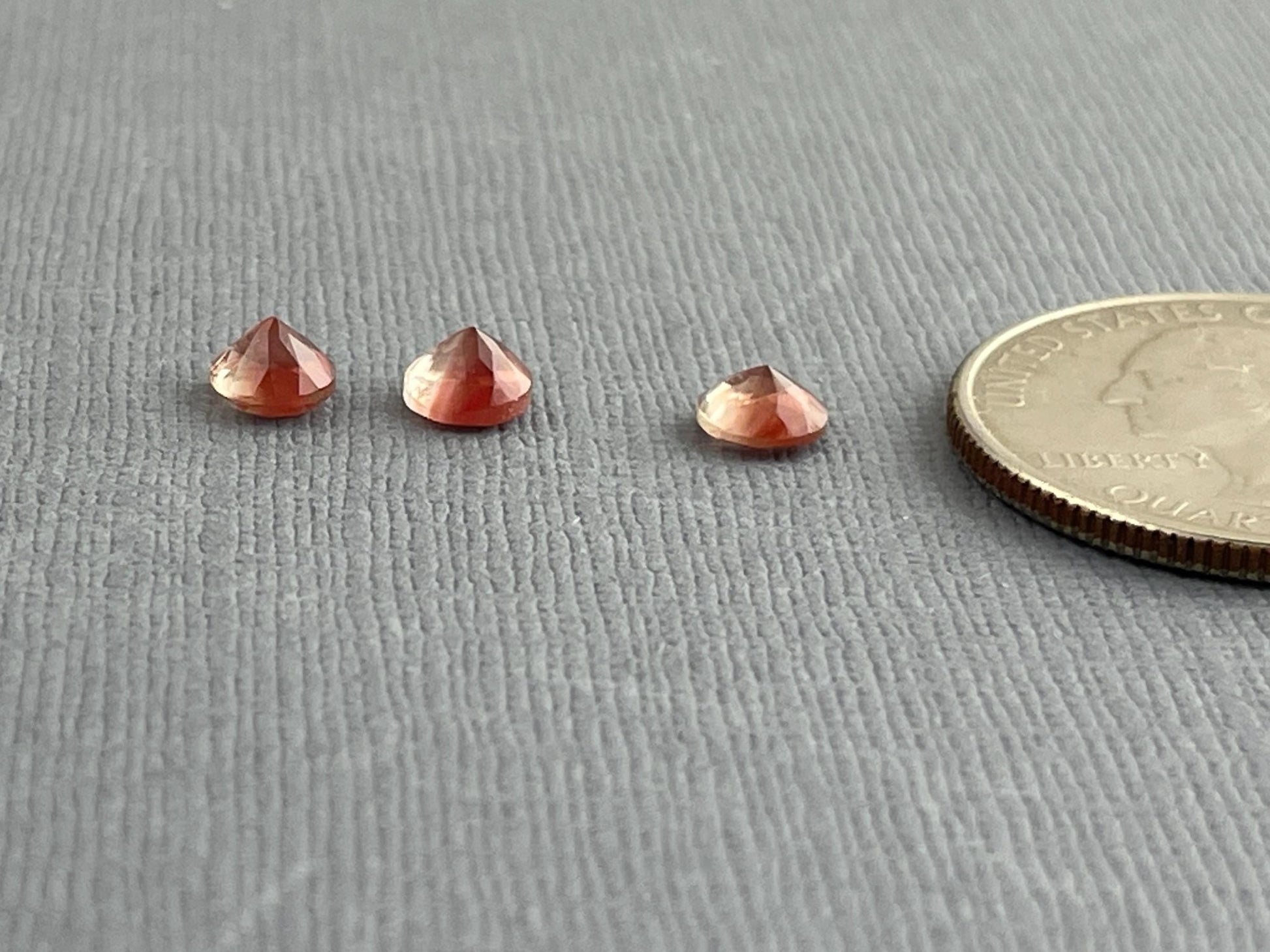 5mm Oregon Sunstone Lot | Red with Schiller and Zoning | Faceted Round Gemstones | OSF205 - Oregon Sunstone - Gem Enthusiast