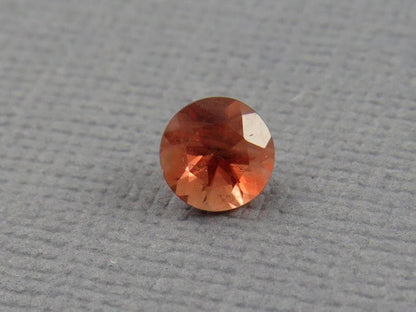 5mm Oregon Sunstone Round | Faceted Ethically Sourced Gemstone | OSF235 - Gem Enthusiast