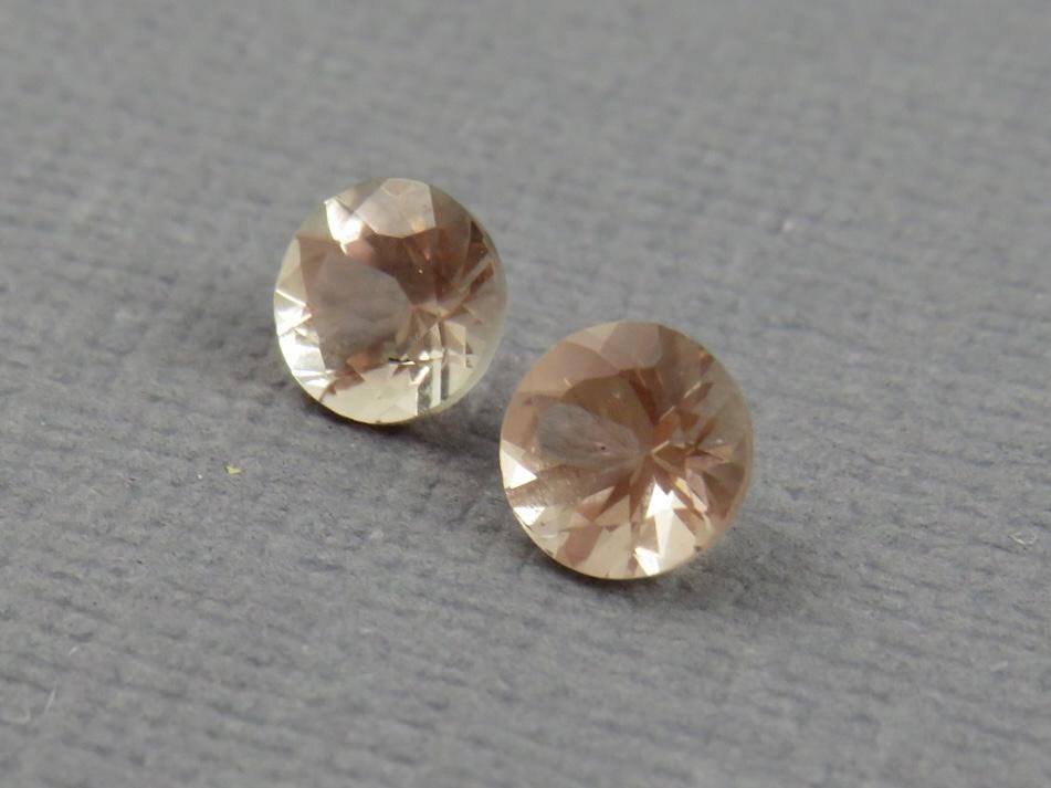 5mm Oregon Sunstone Round Peach Pair | Ethically Sourced Gemstones | OSF207 - Gem Enthusiast