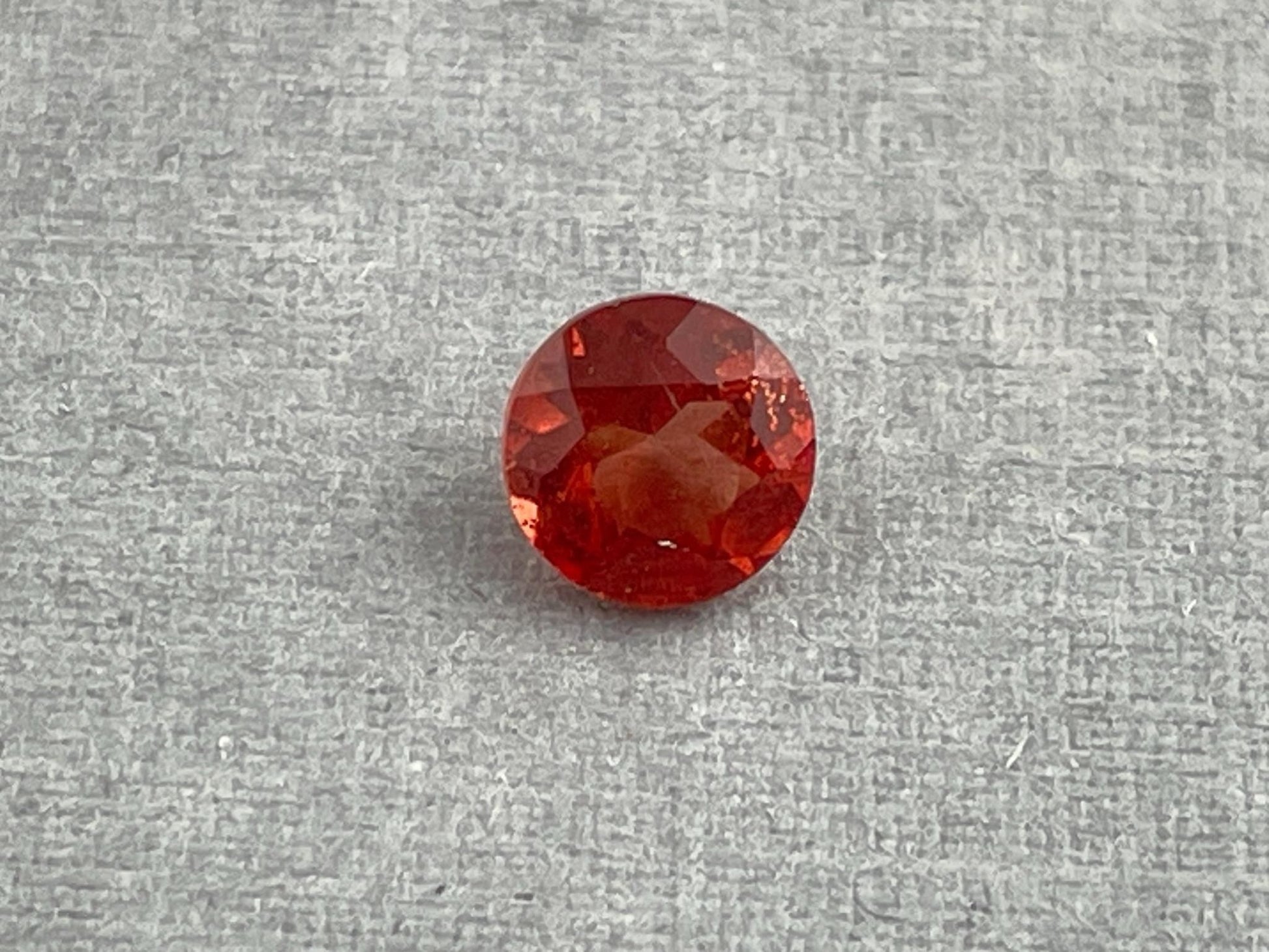 5mm Red Oregon Sunstone Round Faceted Gemstone | Ethically Sourced | Mined in the USA | OSF218 - Oregon Sunstone - Gem Enthusiast