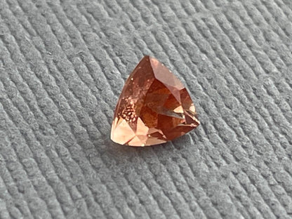 5mm Red Oregon Sunstone Trillion Gemstone with Schiller | .45 carats | OSF208 - Oregon Sunstone - Gem Enthusiast