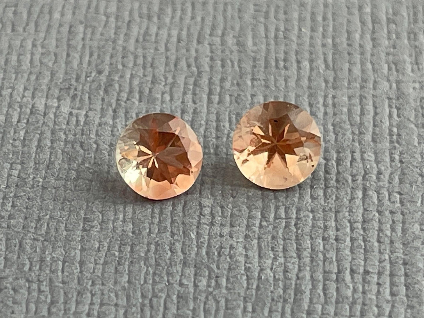 5mm Round Oregon Sunstone Pair | Ethically Sourced Gemstones | OSF204 - Oregon Sunstone - Gem Enthusiast