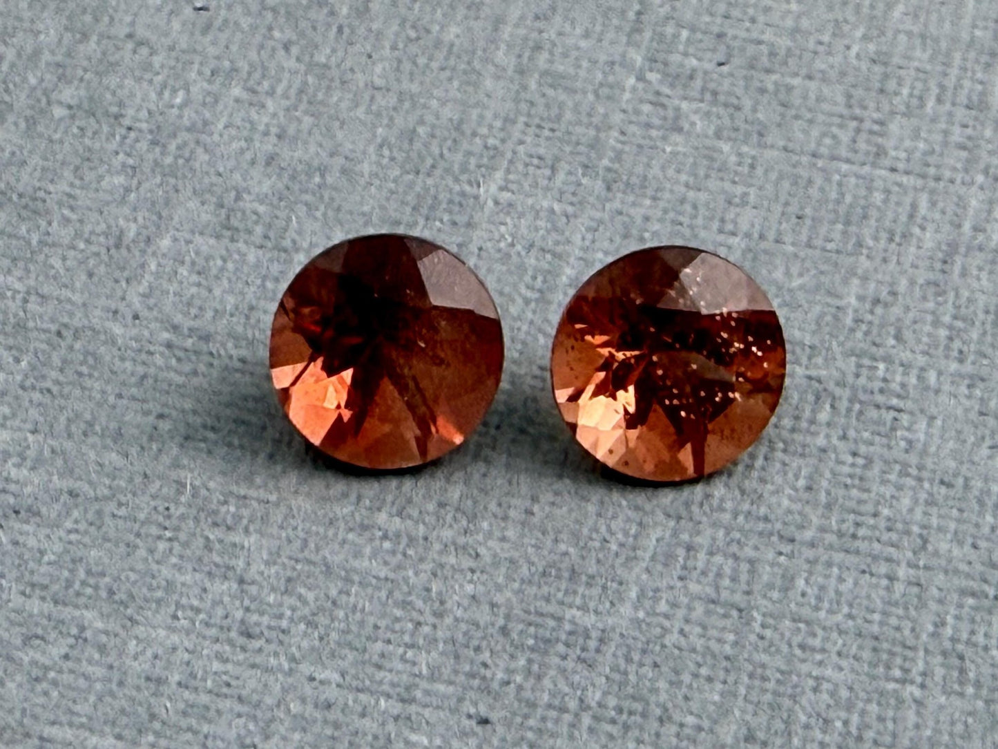 5mm Round Oregon Sunstone Pair | Ethically Sourced Gemstones | OSF228 - Gem Enthusiast