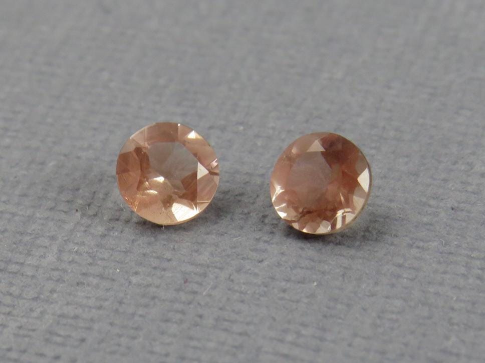 5mm Round Oregon Sunstone Pair | Ethically Sourced Gemstones | OSF234 - Gem Enthusiast