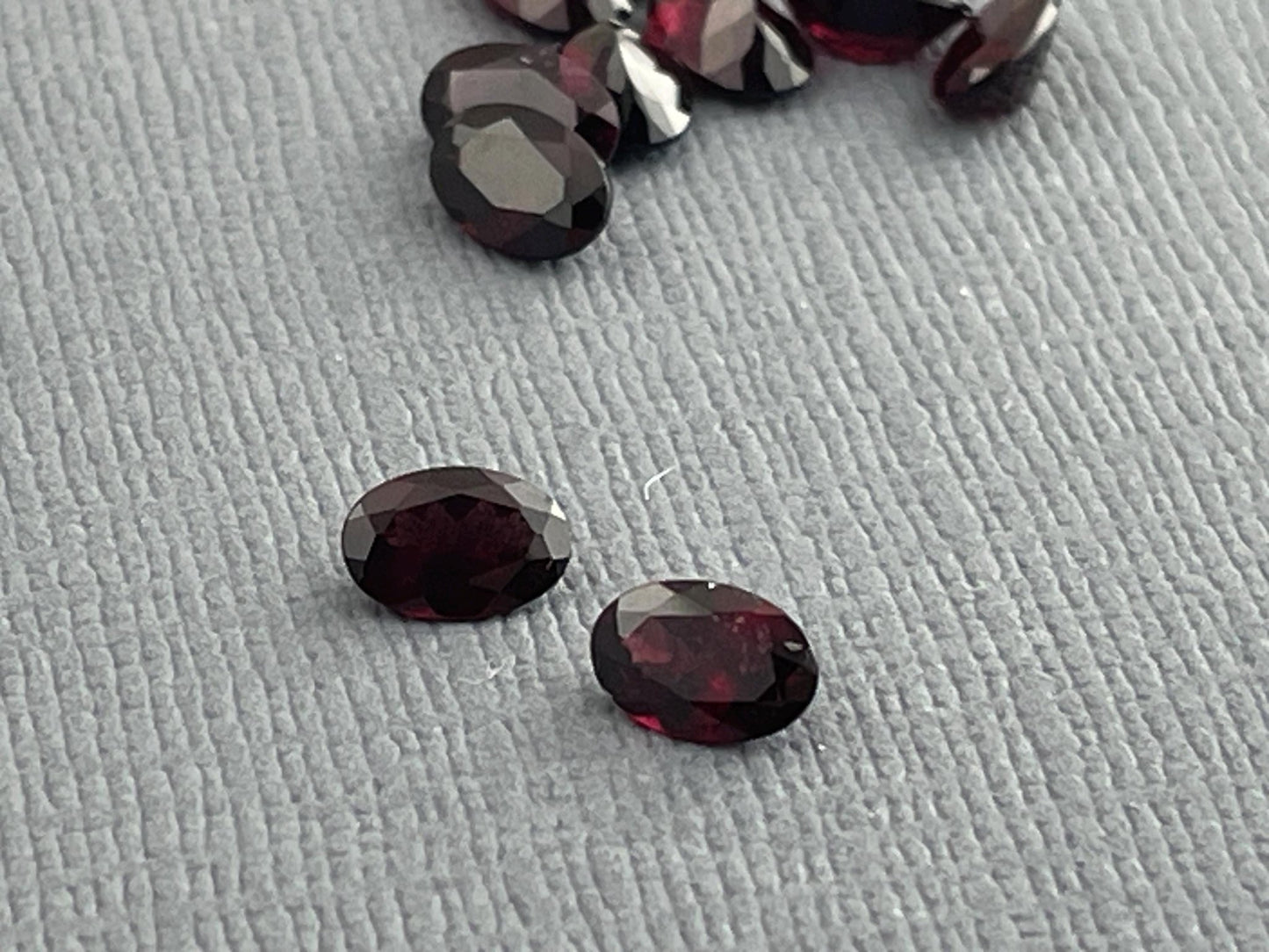6x4 Anthill Chrome Pyrope Garnet | Mined in the USA | Arizona Gemstone - Gem Enthusiast