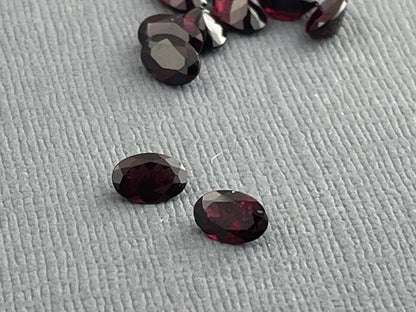 6x4 Anthill Chrome Pyrope Garnet | Mined in the USA | Arizona Gemstone - Gem Enthusiast