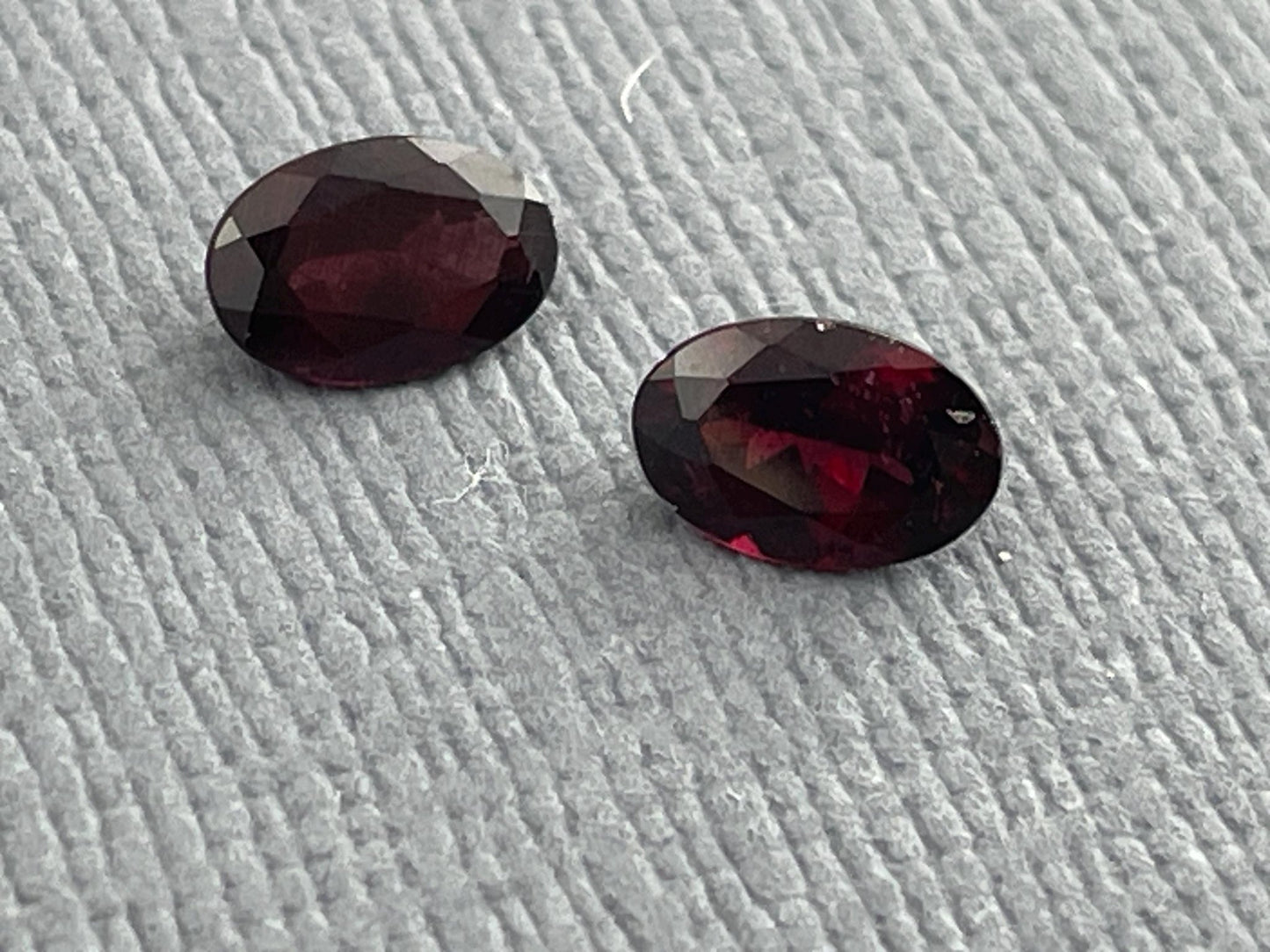 6x4 Anthill Chrome Pyrope Garnet | Mined in the USA | Arizona Gemstone - Gem Enthusiast