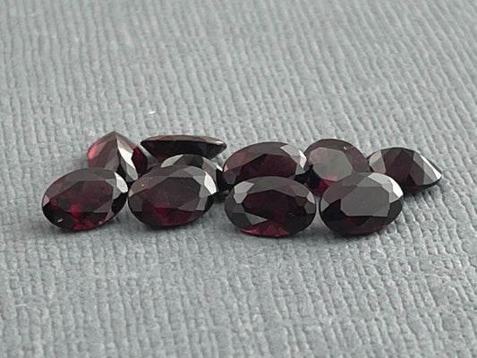 6x4 Anthill Chrome Pyrope Garnet | Mined in the USA | Arizona Gemstone - Gem Enthusiast