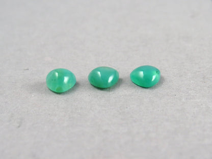 7mm Gem Silica Cabochon Triangle | avg 1.3ct | Per Stone | Peru | CH131 - Gem Enthusiast