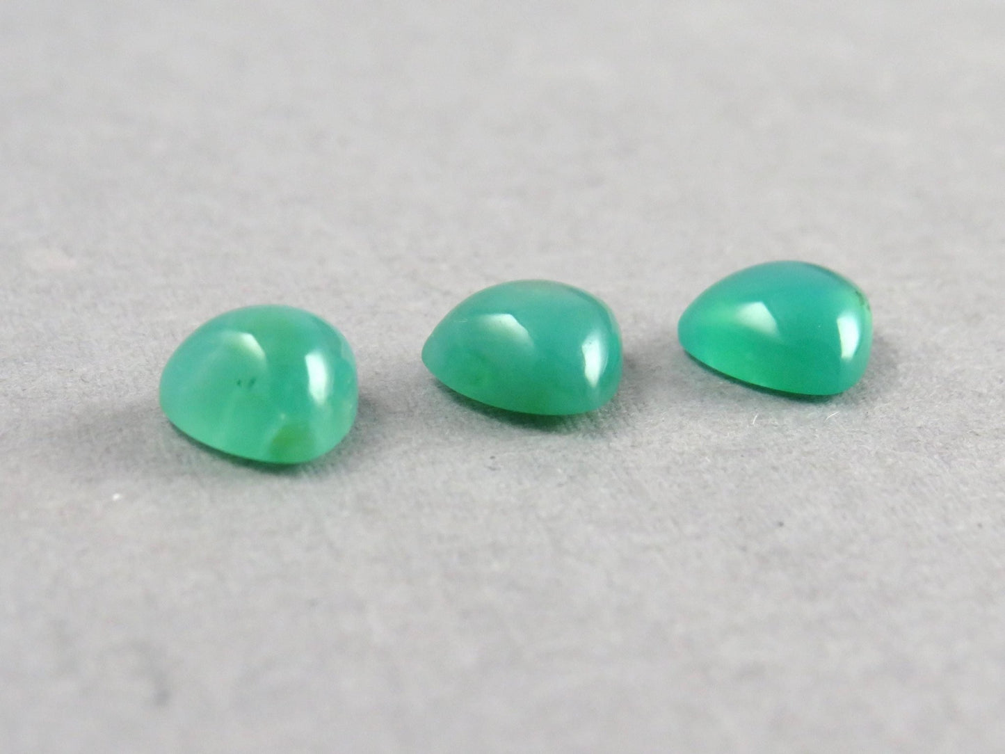 7mm Gem Silica Cabochon Triangle | avg 1.3ct | Per Stone | Peru | CH131 - Gem Enthusiast
