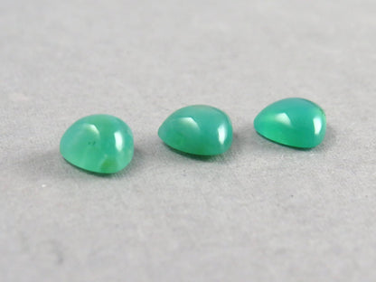 7mm Gem Silica Cabochon Triangle | avg 1.3ct | Per Stone | Peru | CH131 - Gem Enthusiast