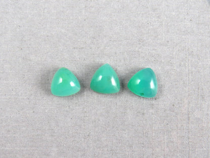 7mm Gem Silica Cabochon Triangle | avg 1.3ct | Per Stone | Peru | CH131 - Gem Enthusiast