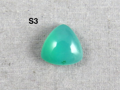 7mm Gem Silica Cabochon Triangle | avg 1.3ct | Per Stone | Peru | CH131 - Gem Enthusiast