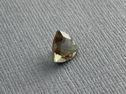 7mm Green Oregon Sunstone Trillion Faceted Gemstone | 1.1 carats | OSF160 - Oregon Sunstone - Gem Enthusiast