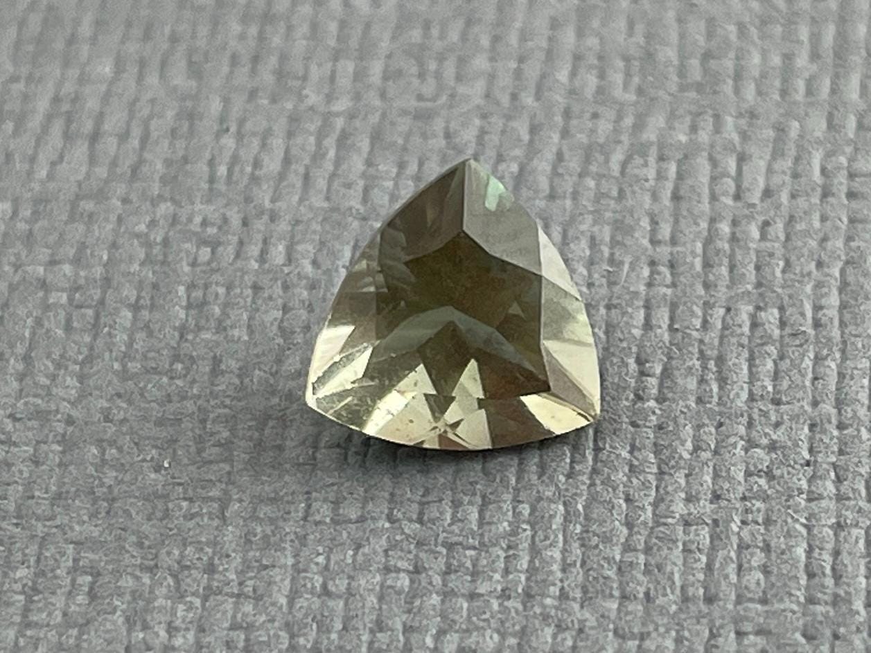 7mm Oregon Sunstone Trillion Gemstone | Rare Green | 1.18 carats | OSF157 - Oregon Sunstone - Gem Enthusiast