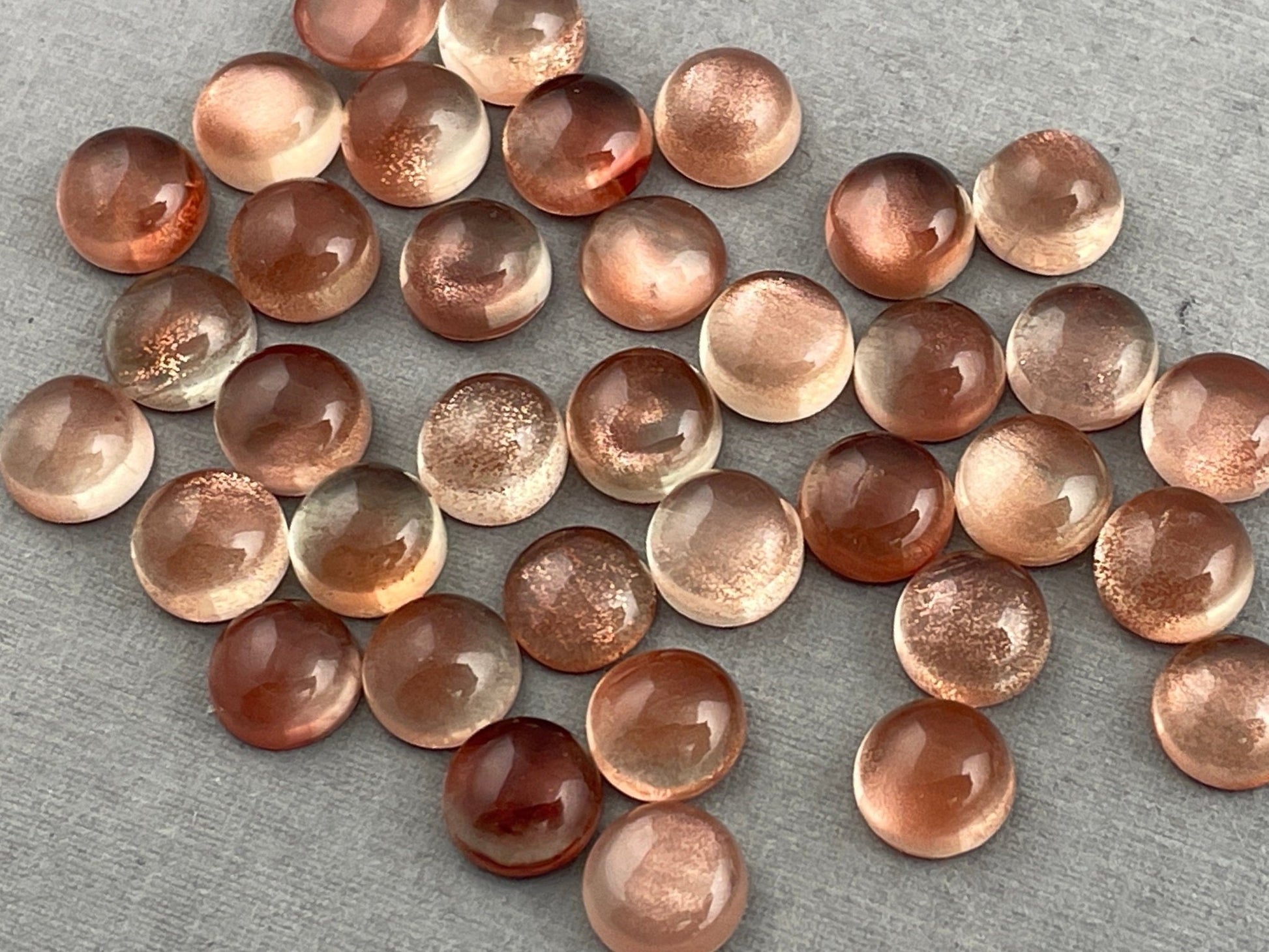 7mm Oregon Sunstones Round Cabochons | Medium, Light, or Champaign - Oregon Sunstone - Gem Enthusiast