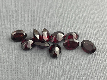 7x5 Arizona Anthill Chrome Pyrope Garnet | Mined in the USA | Arizona Gemstone - Gem Enthusiast