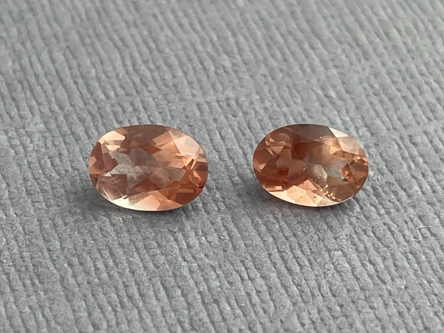7x5 Oregon Sunstones Oval Pair | 1.69 carats | OSF194 - Oregon Sunstone - Gem Enthusiast