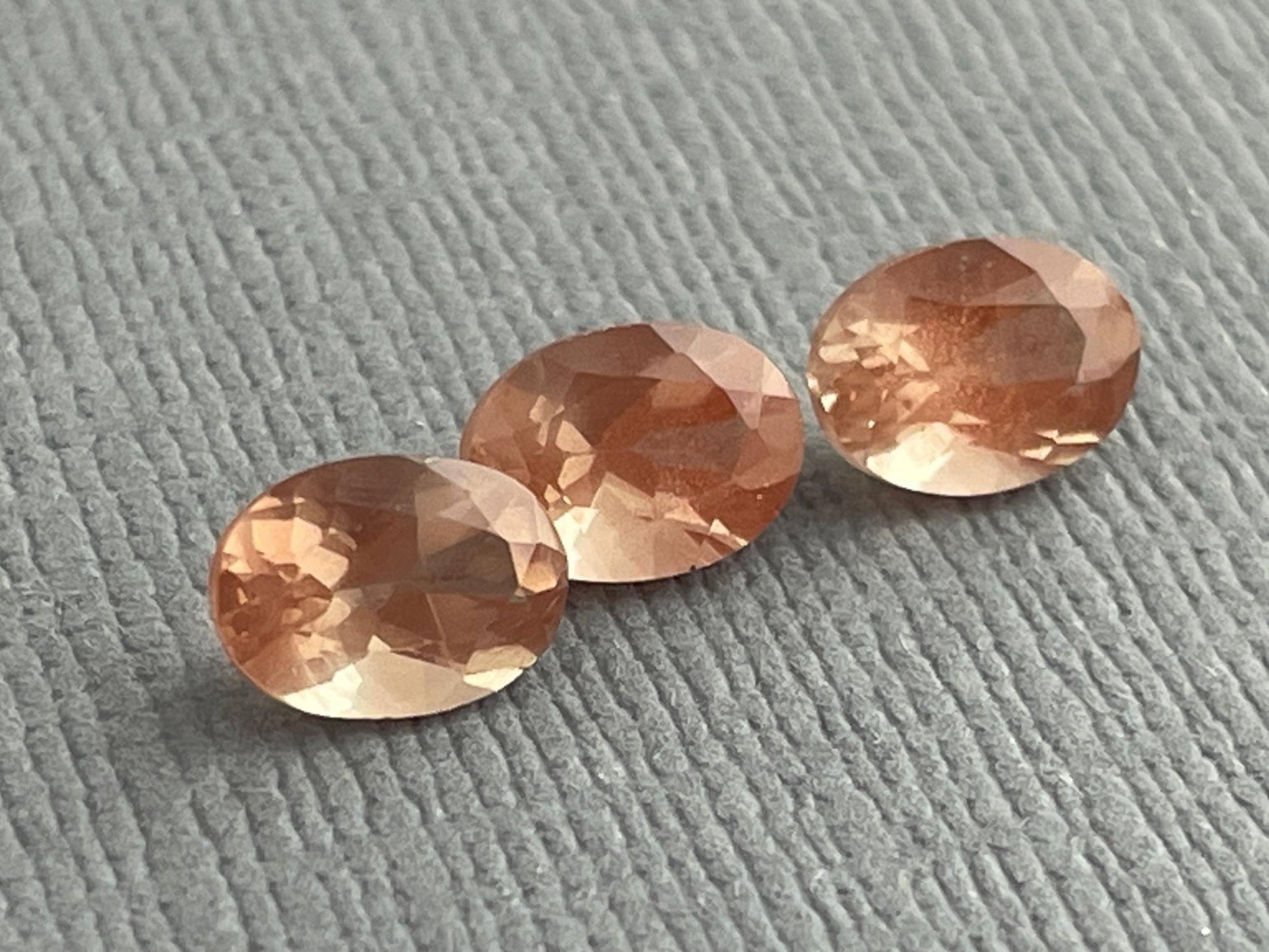 7x5 Oregon Sunstones Oval Trio | 2.48 carats | OSF192 - Gem Enthusiast