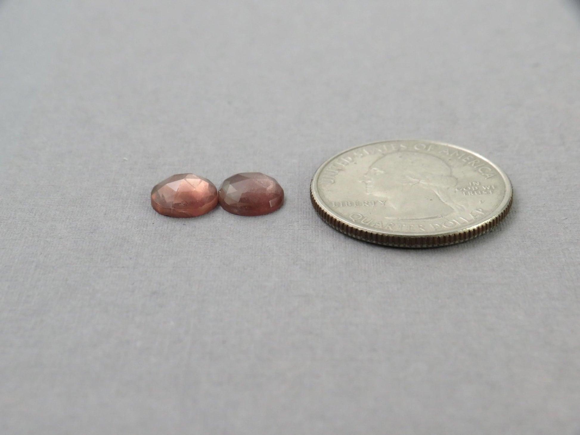 8mm Oregon Sunstone Rose Cut Round Matched Pair | Plush Sunstone | 8x3mm, 2.76ct | Oregon USA | OSR140 - Gem Enthusiast