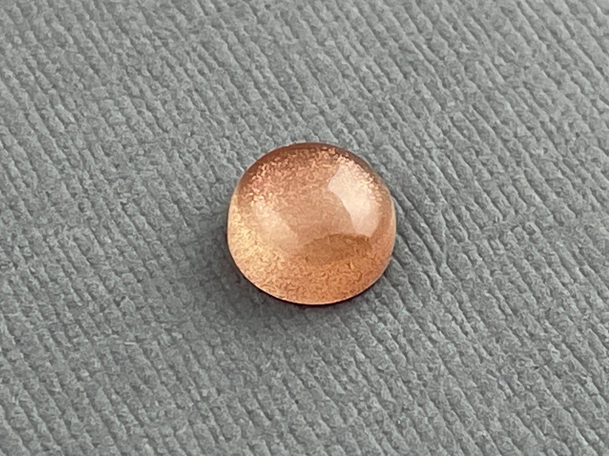 8mm Oregon Sunstone Round Cabochon | Natural American Gemstone | 2.16 cts | OSC224 - Oregon Sunstone - Gem Enthusiast