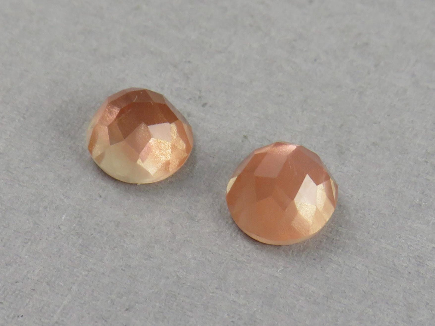 8mm Oregon Sunstones with Schiller | Round Rosecut Cabochon Pair | OSR103 - Gem Enthusiast