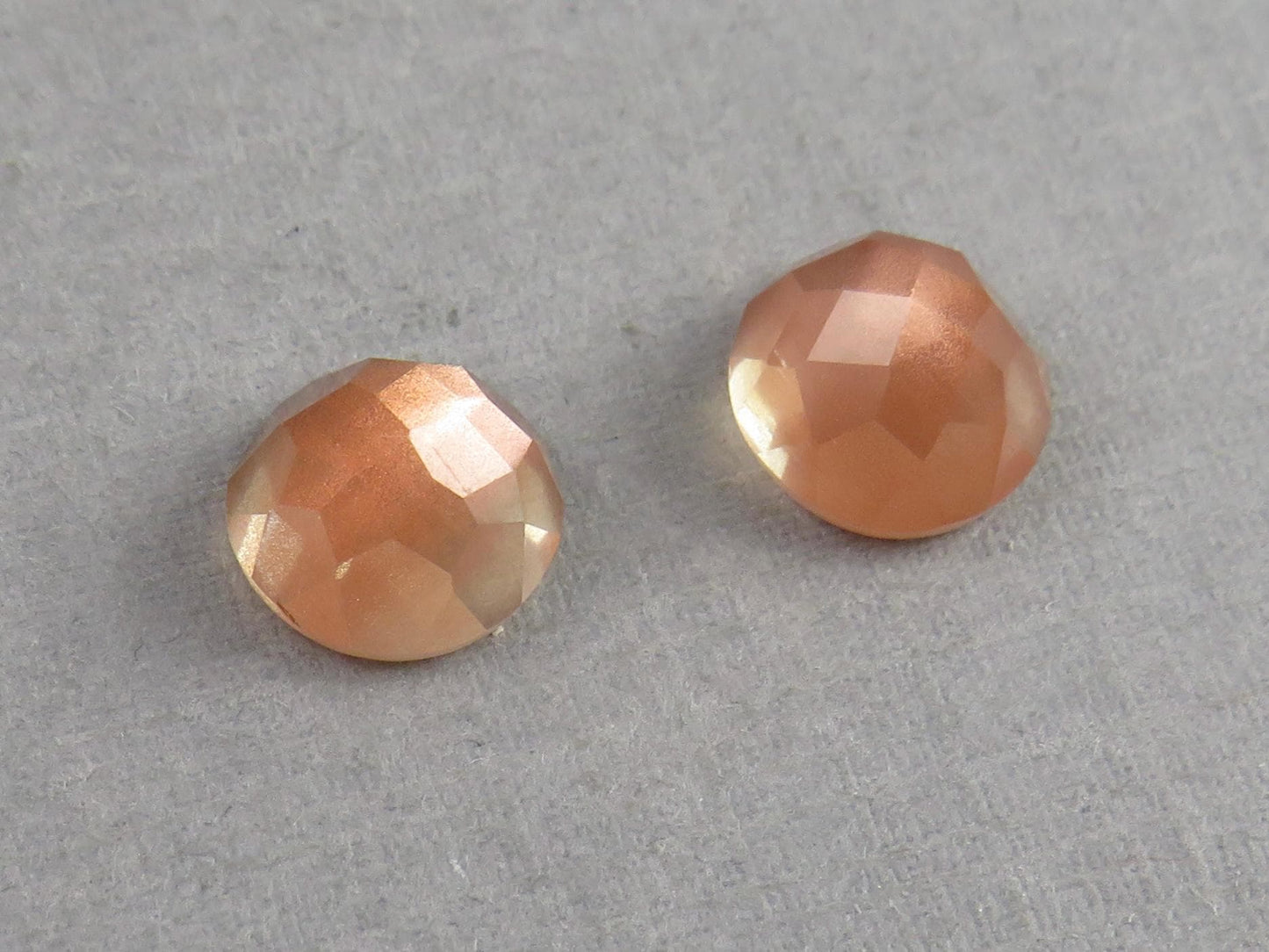 8mm Oregon Sunstones with Schiller | Round Rosecut Cabochon Pair | OSR103 - Gem Enthusiast