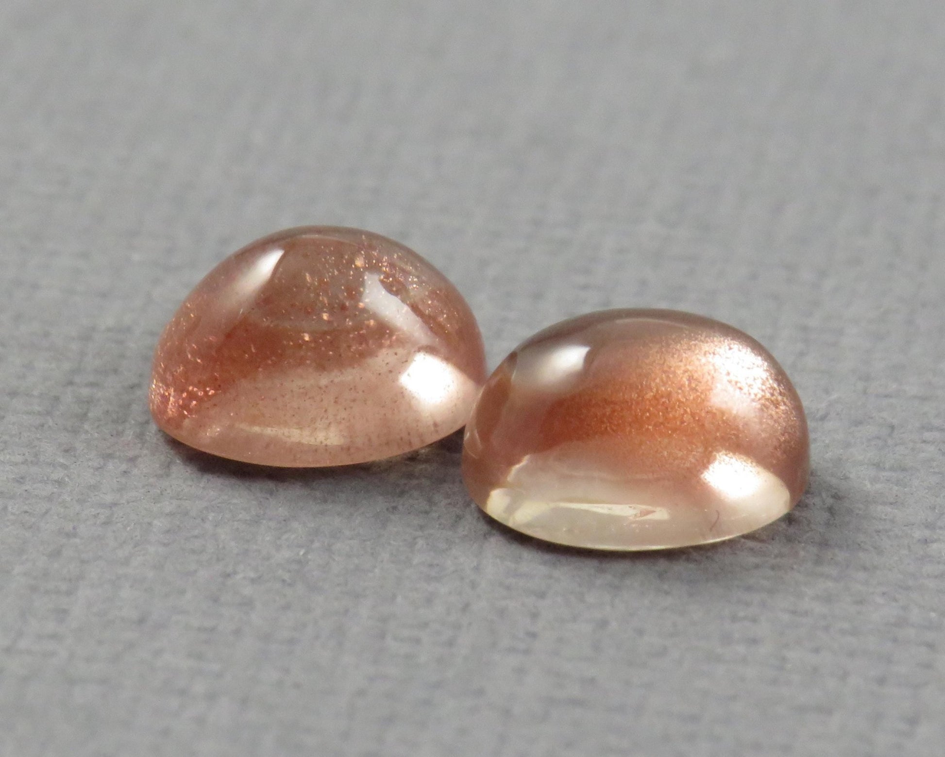 8x6 Oregon Sunstone Cabochon Pair | 3.4ct | Per Pair | Oregon USA | OSC353 - Gem Enthusiast