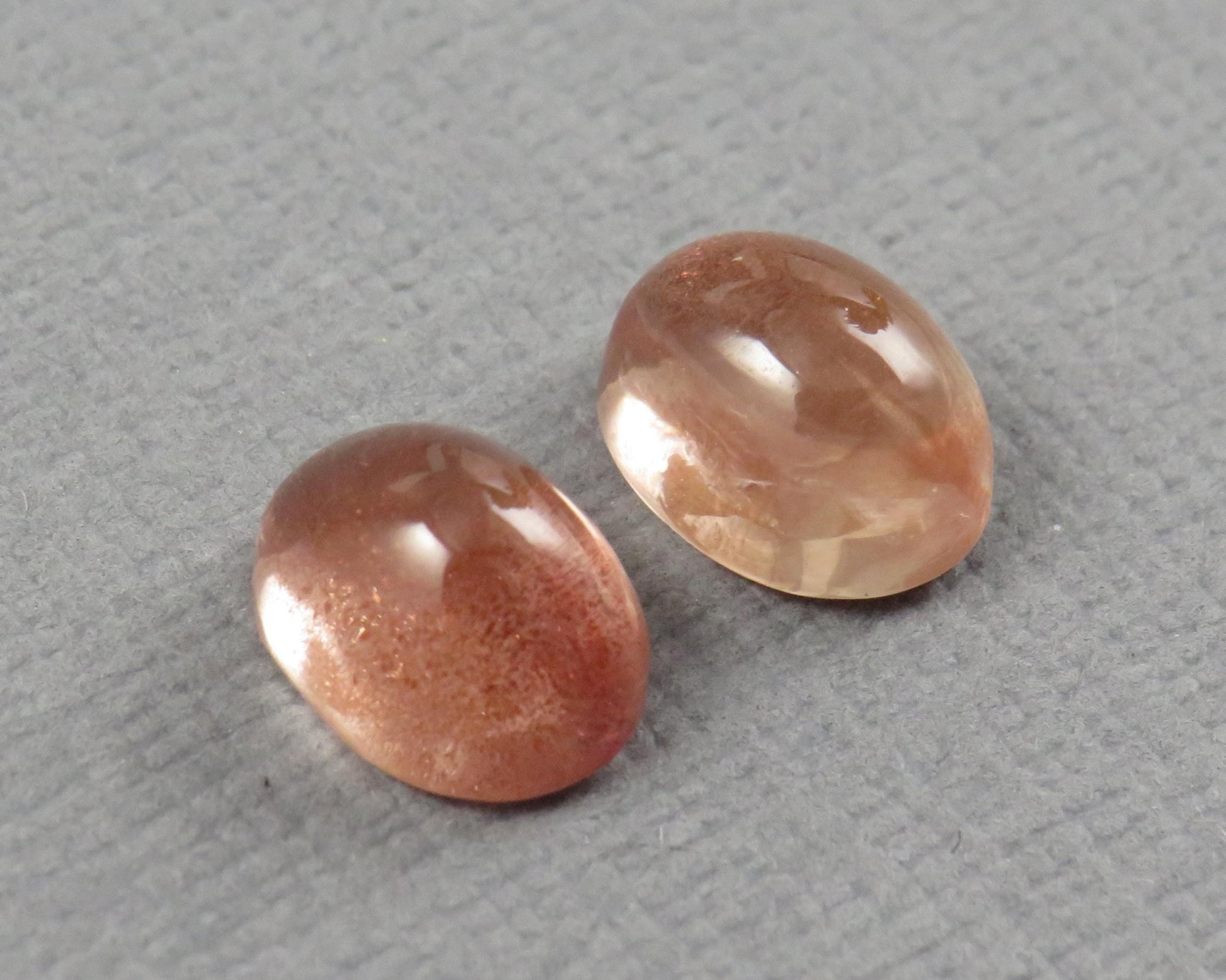 8x6 Oregon Sunstone Cabochon Pair | 3.4ct | Per Pair | Oregon USA | OSC353 - Gem Enthusiast