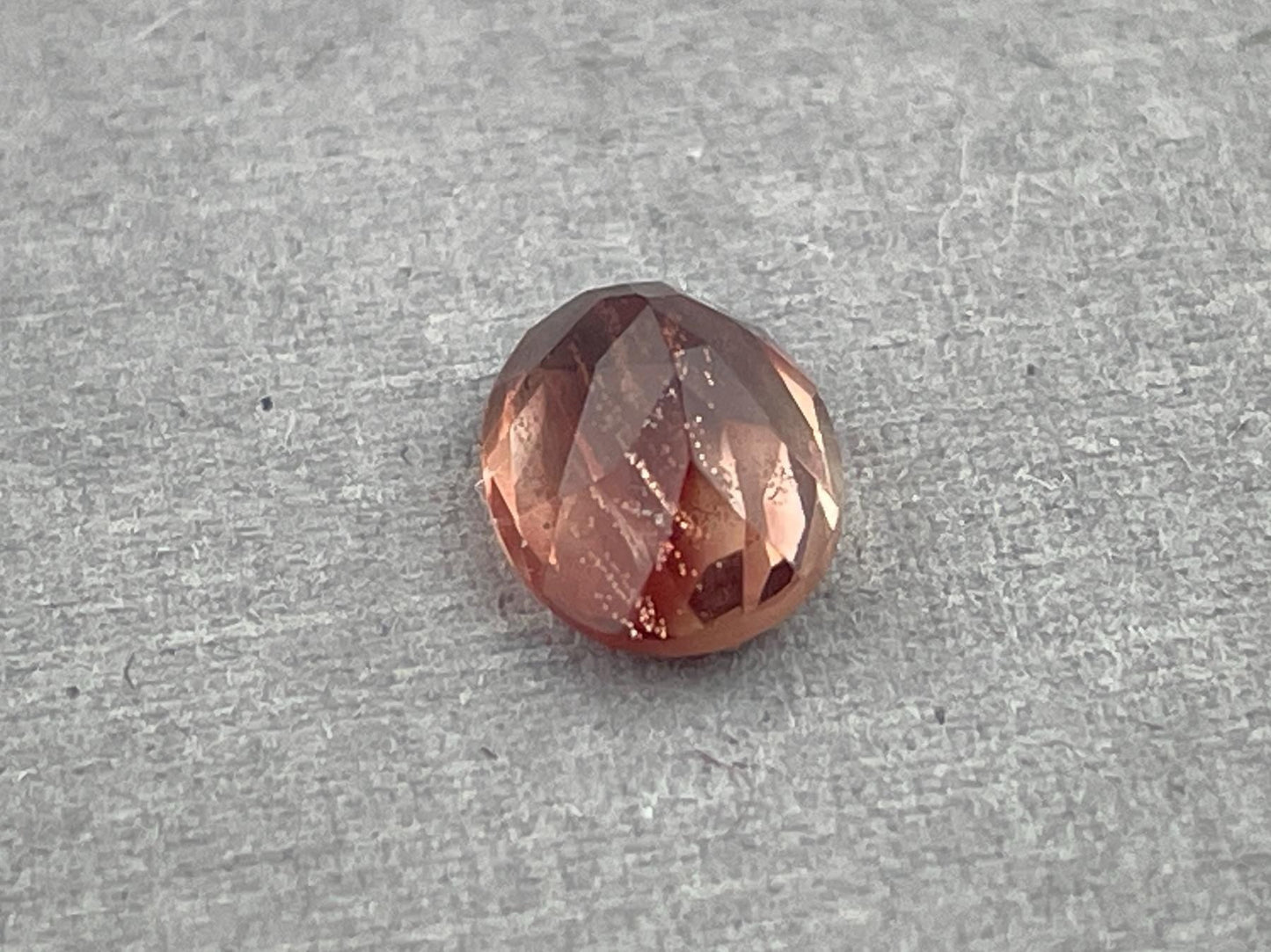 8x6 Oregon Sunstone Oval Faceted Gemstone | 1.27 carats | OSF211 - Oregon Sunstone - Gem Enthusiast