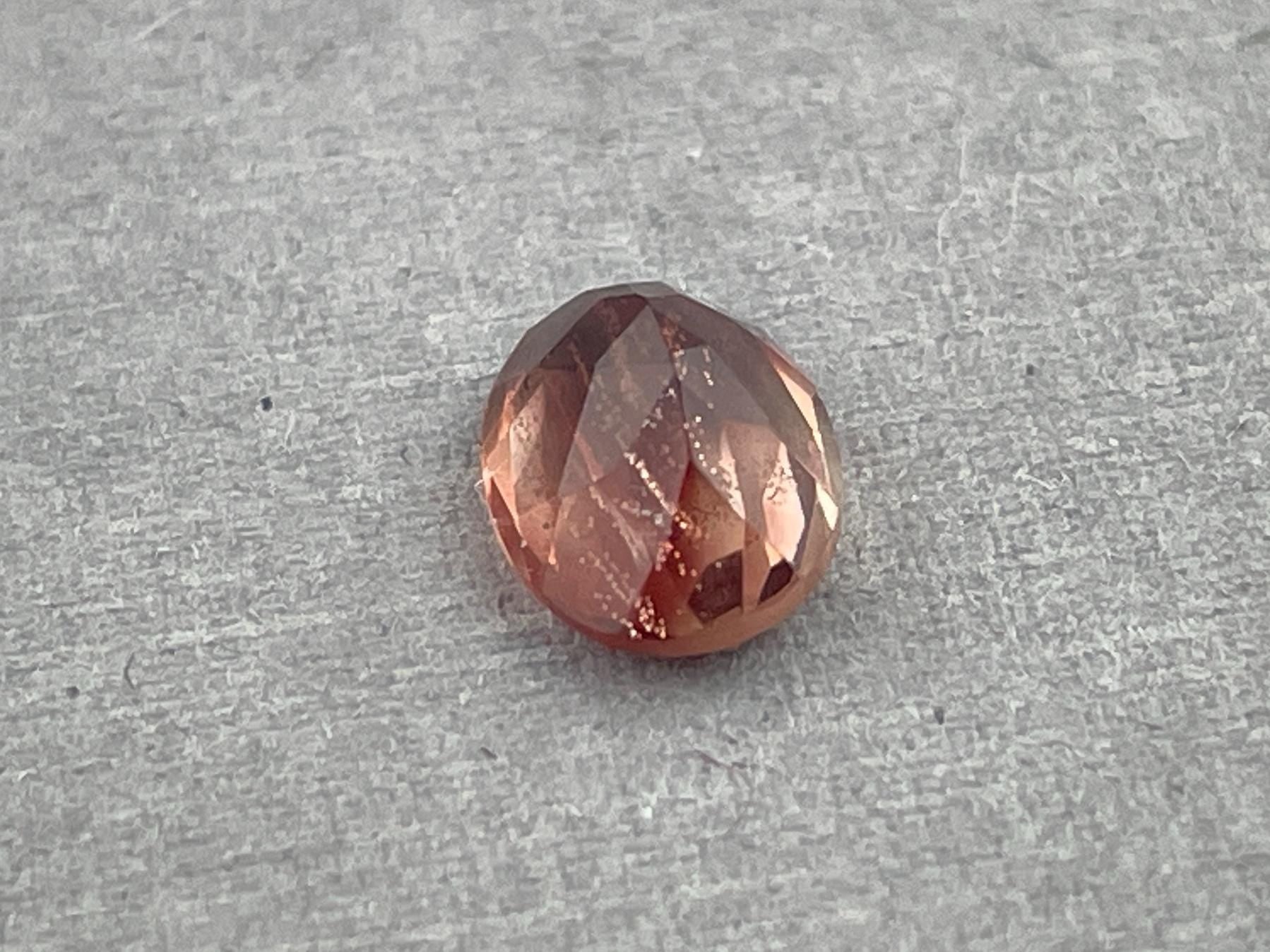 8x6 Oregon Sunstone Oval Faceted Gemstone | 1.27 carats | OSF211 - Oregon Sunstone - Gem Enthusiast