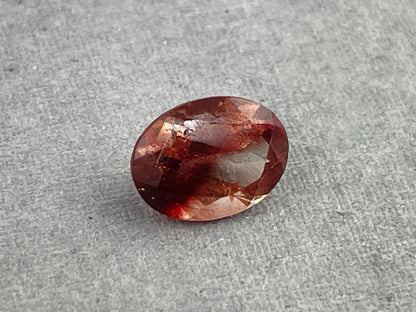 8x6 Oregon Sunstone Oval Faceted Gemstone | 1.27 carats | OSF211 - Oregon Sunstone - Gem Enthusiast