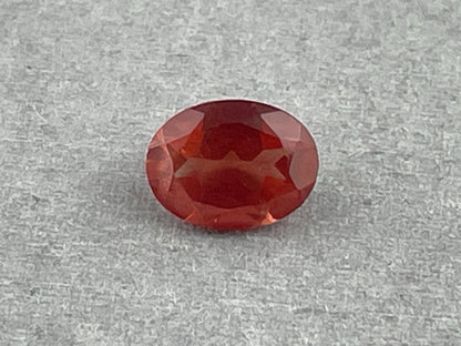 8x6 Red Oregon Sunstone Oval Faceted Gemstone | 1.23 carats | OSF212 - Oregon Sunstone - Gem Enthusiast