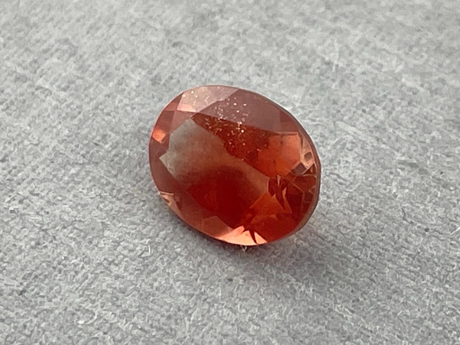8x6 Red Oregon Sunstone Oval Faceted Gemstone | 1.23 carats | OSF213 - Oregon Sunstone - Gem Enthusiast