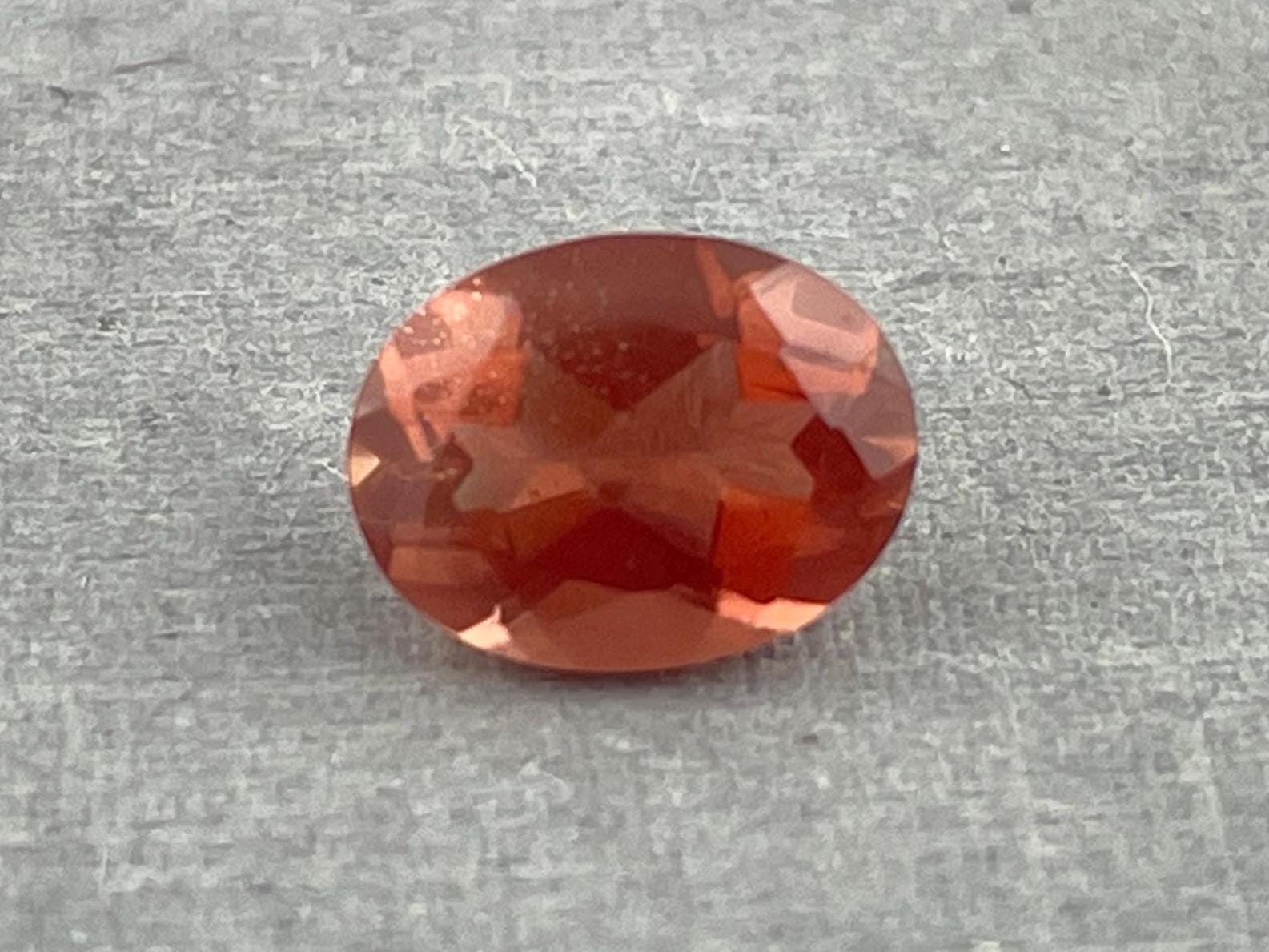 8x6 Red Oregon Sunstone Oval Faceted Gemstone | 1.23 carats | OSF213 - Oregon Sunstone - Gem Enthusiast